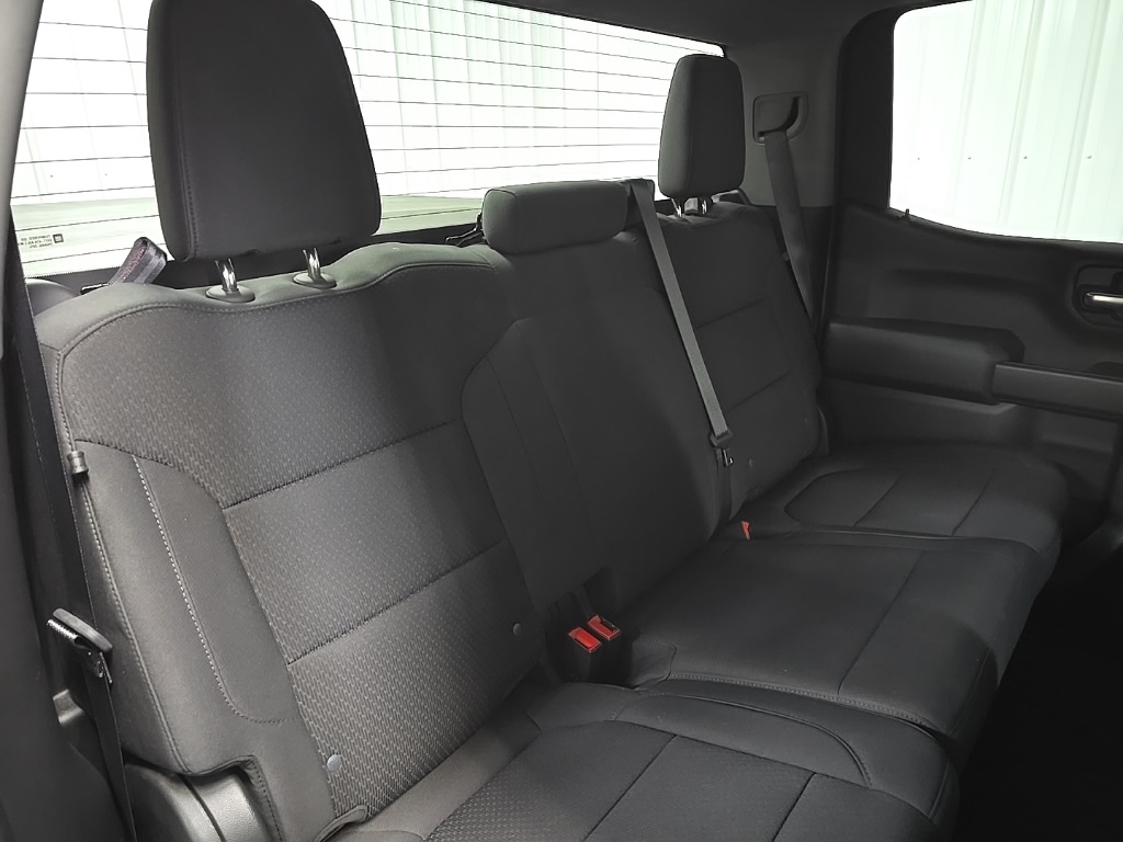 2020 Chevrolet Silverado 1500 Custom photo 16