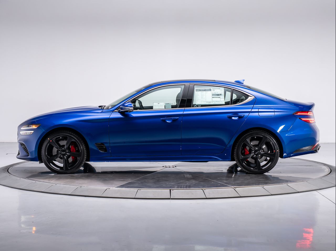 2026 Genesis G70 3.3T Sport Prestige photo 2