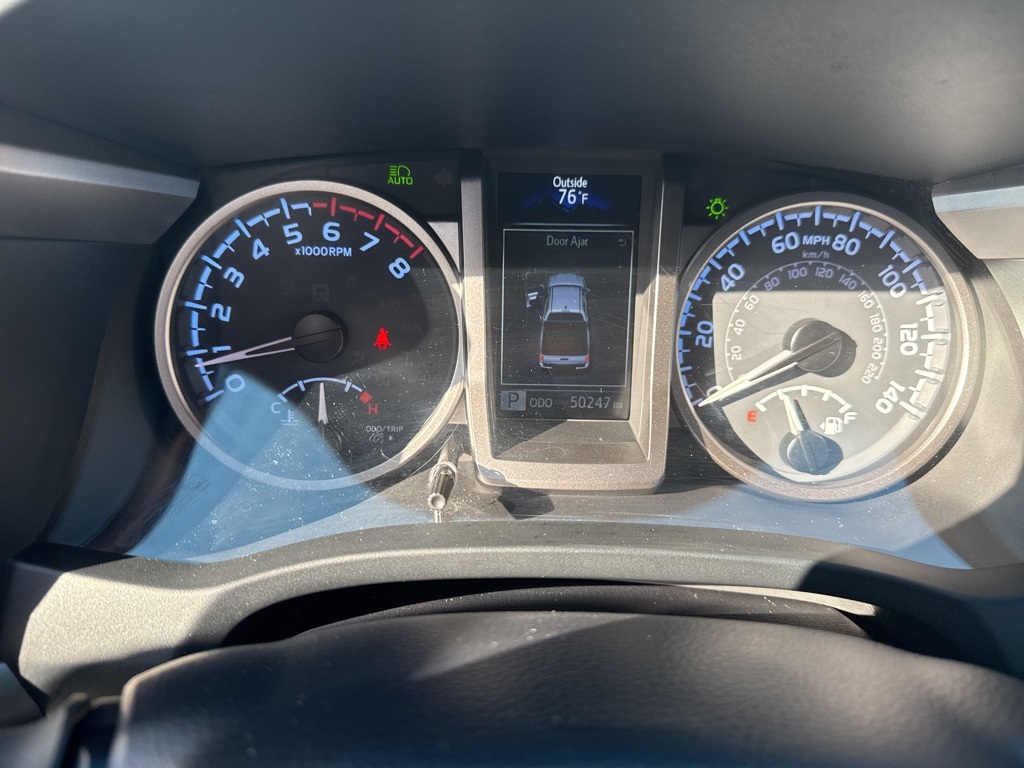 2023 Toyota Tacoma SR5 Double Cab photo 2