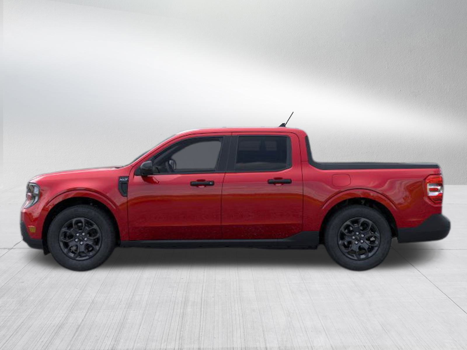 2025 Ford Maverick XLT photo 3