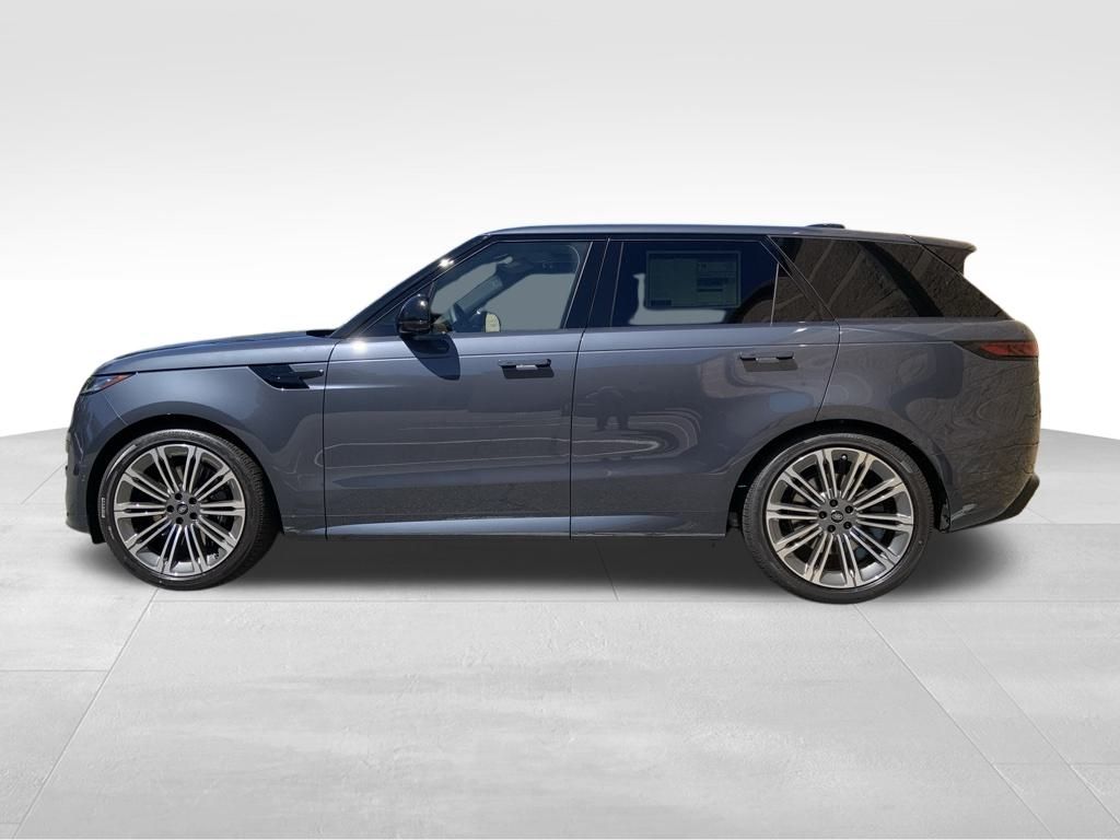 2025 Land Rover Range Rover Sport SE photo 3