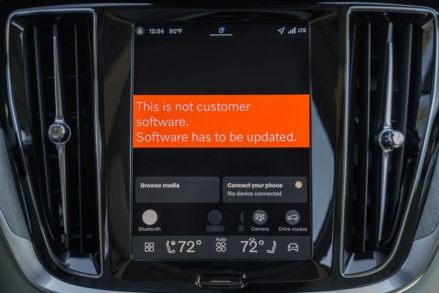 2026 Volvo V60 Cross Country B5 Plus photo 16