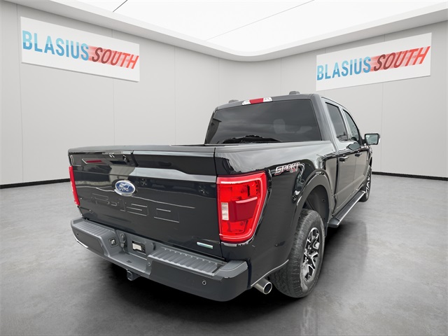 2022 Ford F-150 XLT photo 2