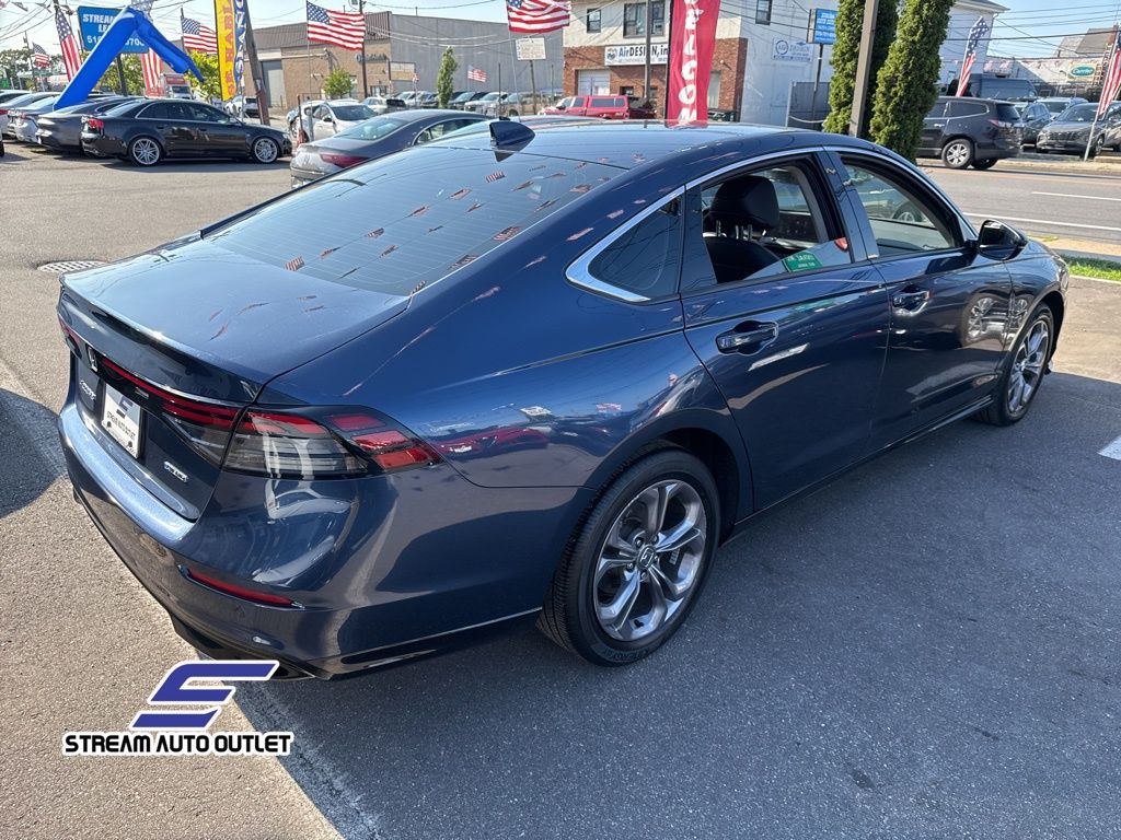 2024 Honda Accord Hybrid EX-L photo 7