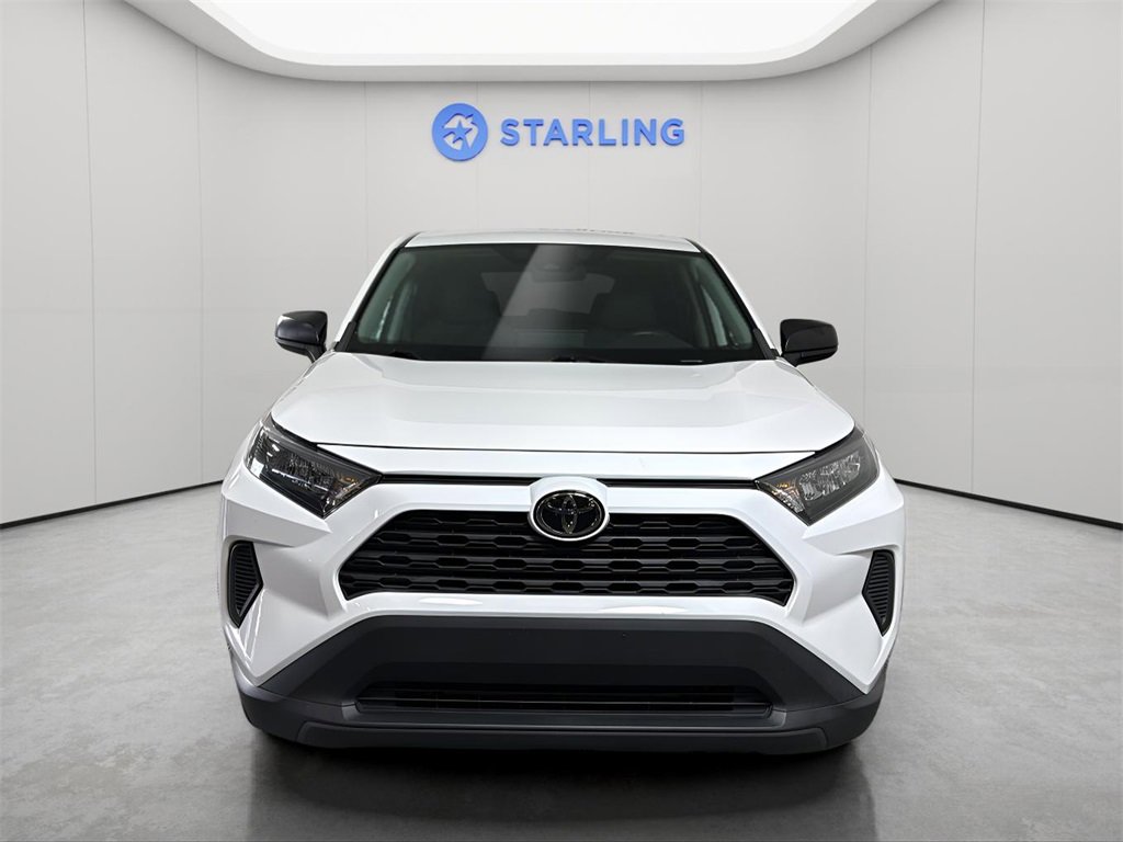 2022 Toyota RAV4 LE photo 13