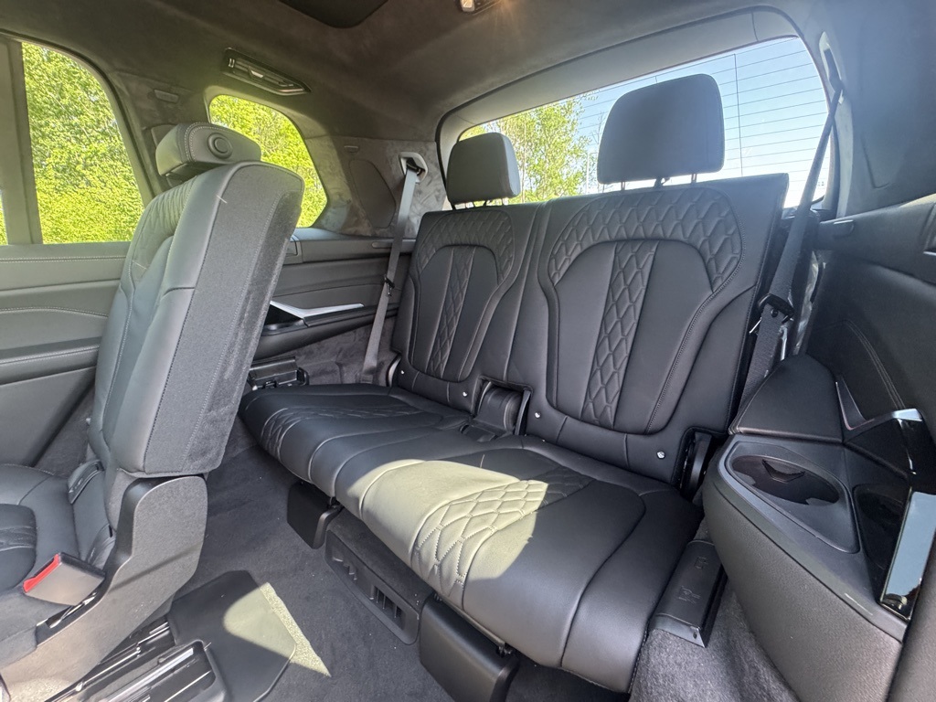 2026 Bmw X7 M60i photo 22