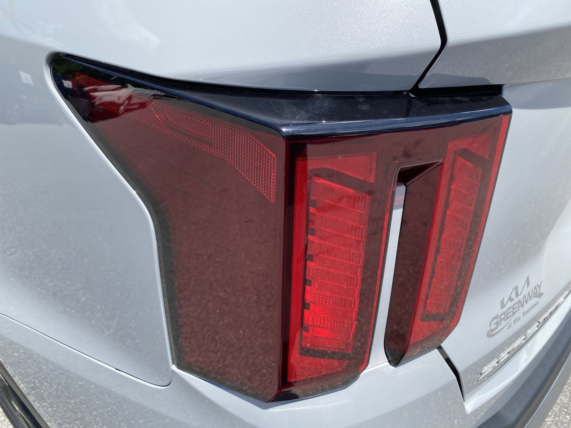 2025 Kia Sorento S photo 7