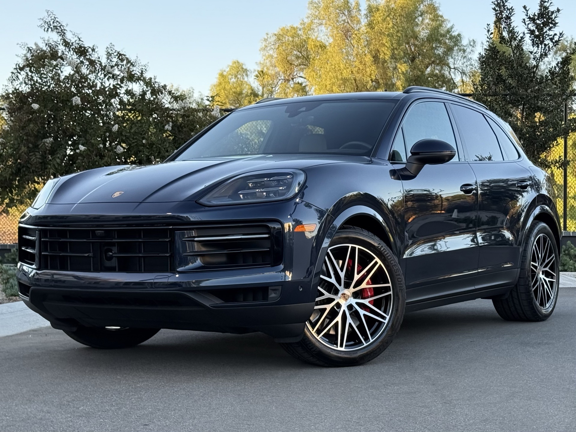 2025 Porsche Cayenne S E-Hybrid's photo