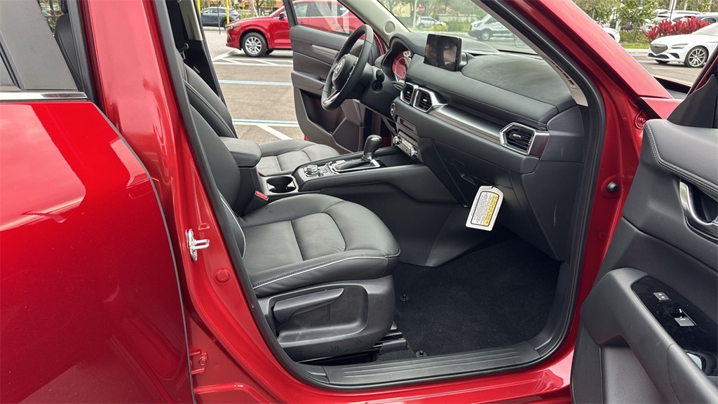 2024 Mazda CX-5 2.5 Select photo 32