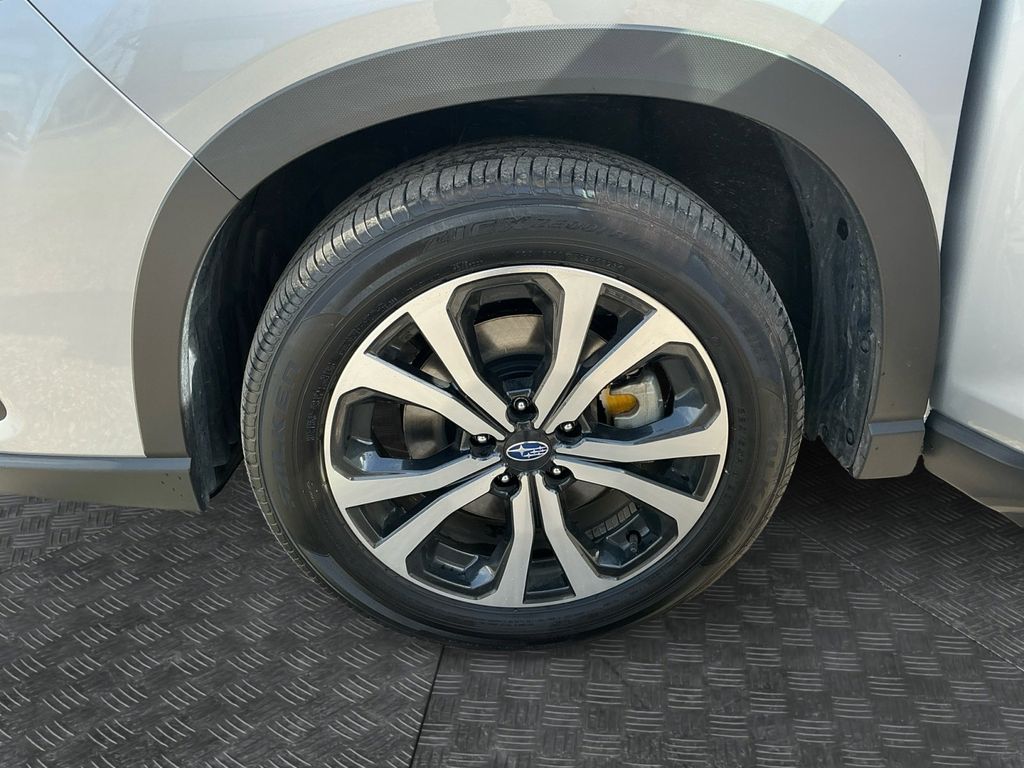 2024 Subaru Forester Limited photo 14