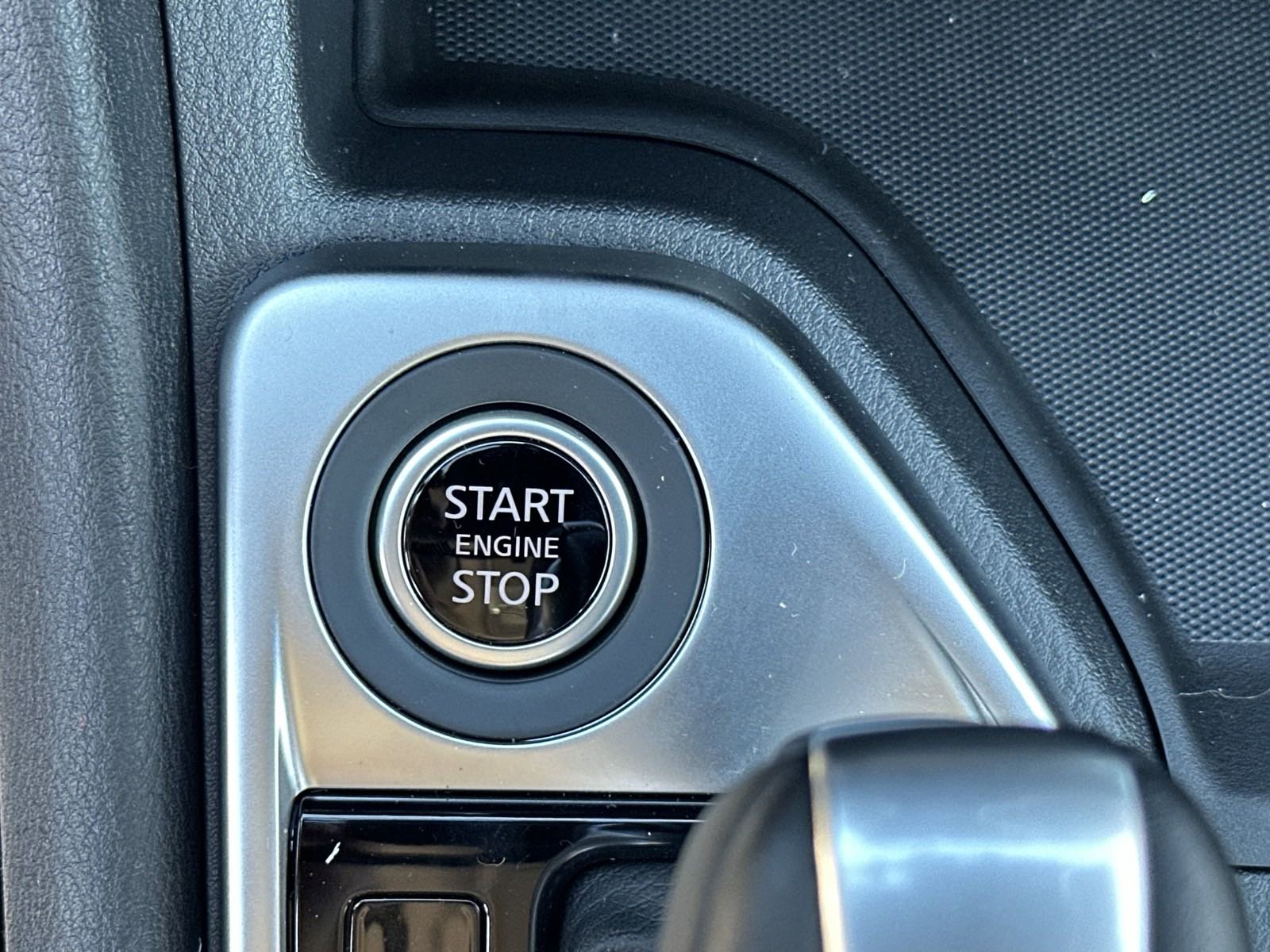 2025 Nissan Sentra SR photo 31