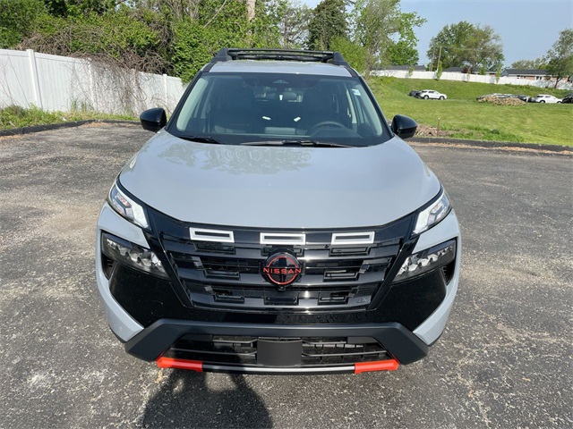 2025 Nissan Rogue SV photo 16
