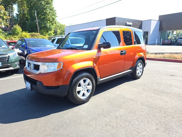 2010 Honda Element EX photo 2