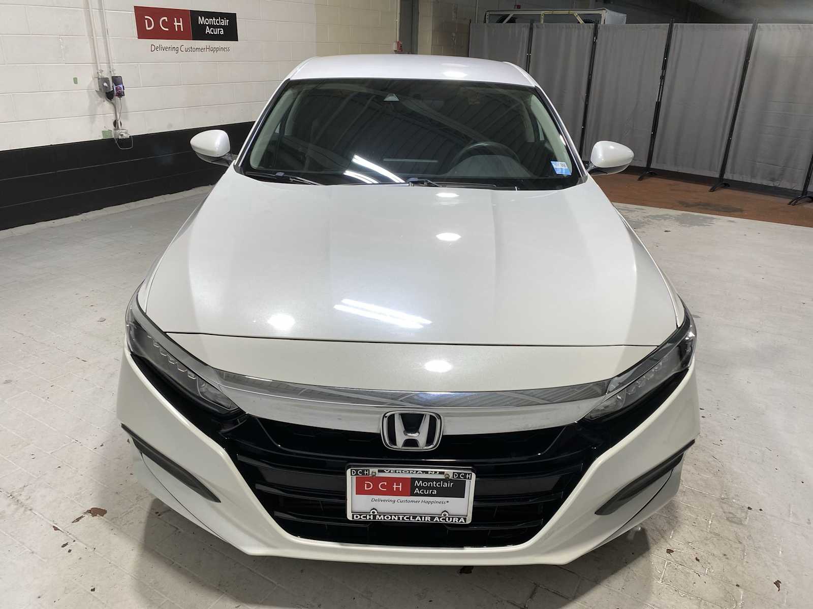 2018 Honda Accord LX 1.5T photo 6