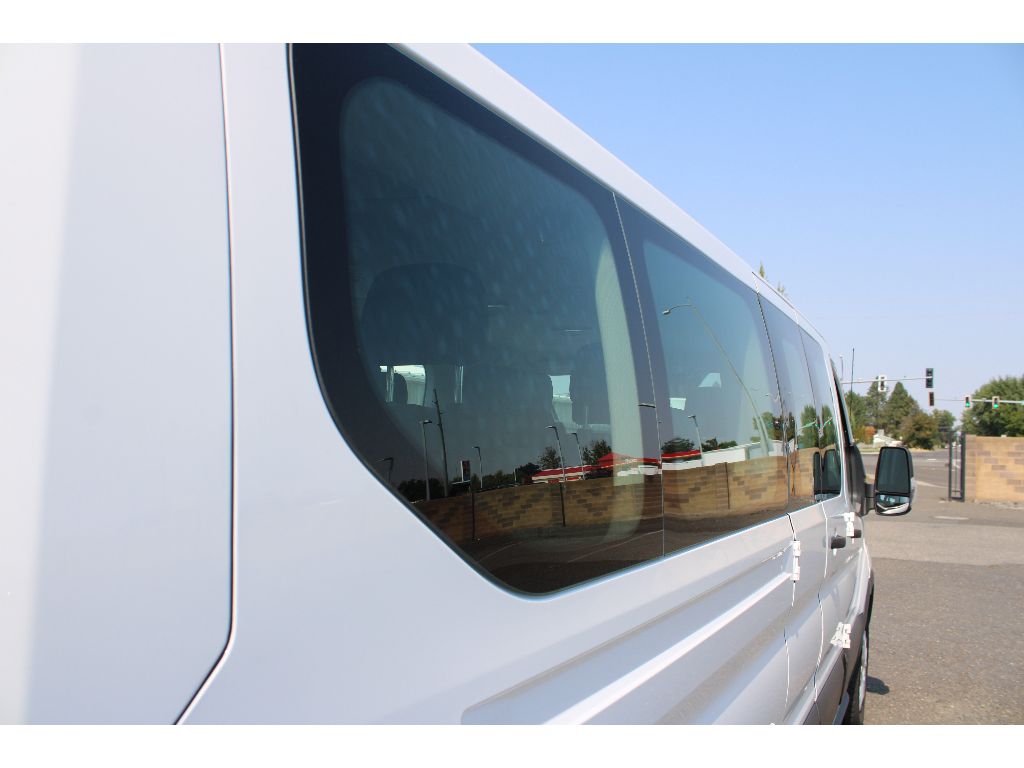2021 Ford Transit XLT photo 25