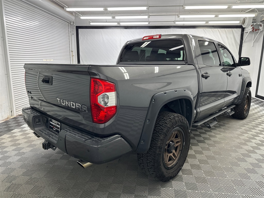 2014 Toyota Tundra Platinum CrewMax photo 5