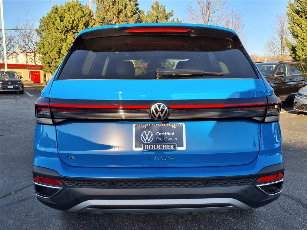2025 Volkswagen Taos SE photo 2
