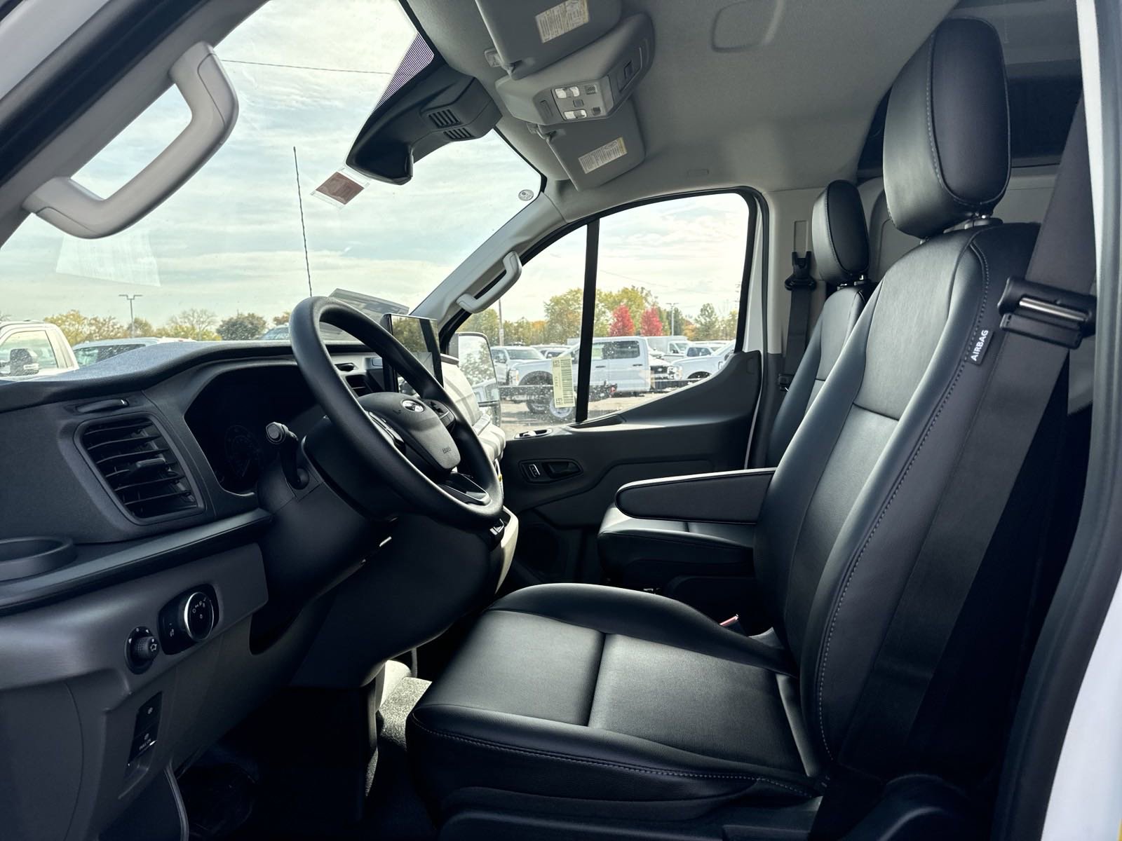 2024 Ford Transit Cargo Van photo 4