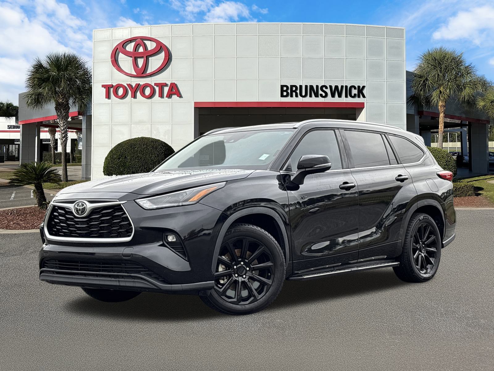 2023 Toyota Highlander XLE's photo