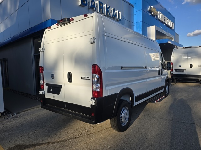 2025 Ram ProMaster 2500 photo 3