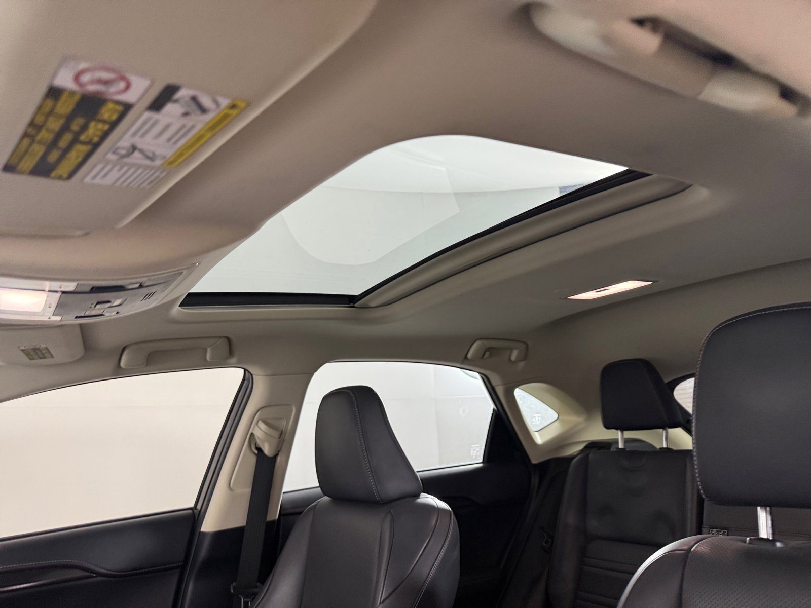 2015 Lexus NX 200t F SPORT photo 4