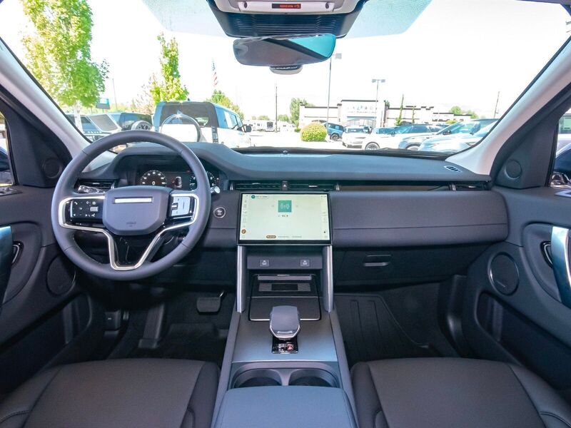 2025 Land Rover Discovery Sport S photo 37