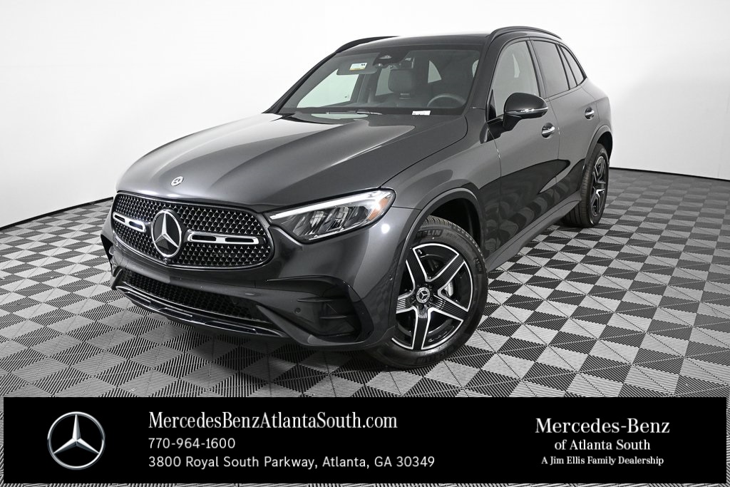 2025 Mercedes-Benz GLC Base's photo