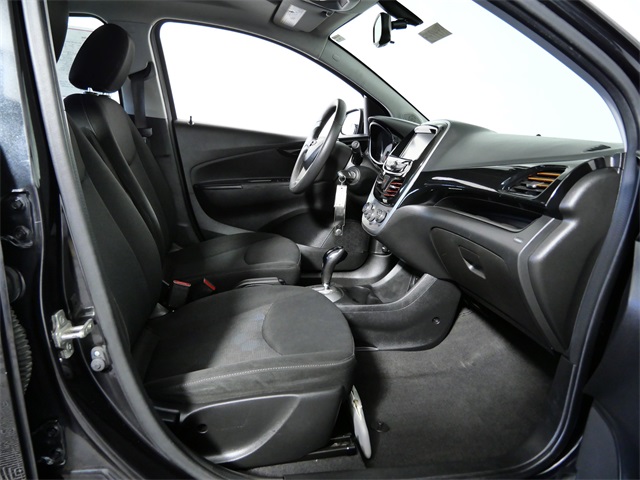 2016 Chevrolet Spark 1LT photo 10
