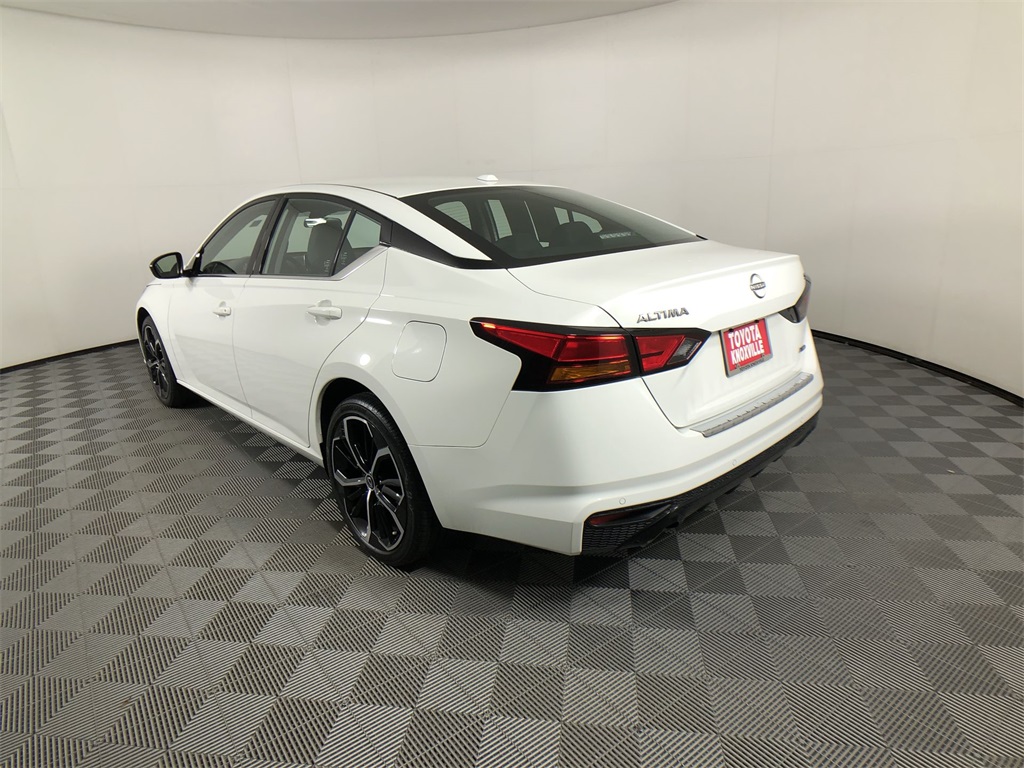 2023 Nissan Altima 2.5 SR photo 6
