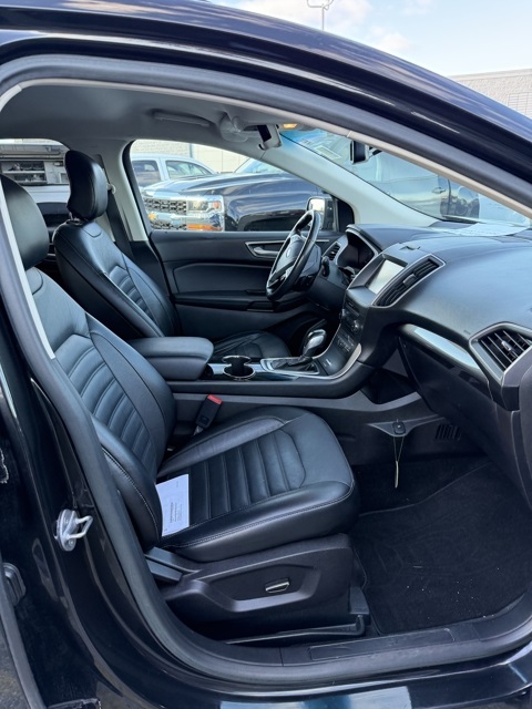 2015 Ford Edge SEL photo 4