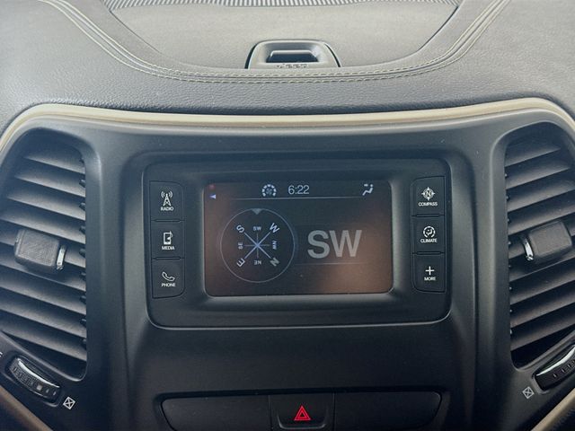 2018 Jeep Cherokee Latitude photo 10