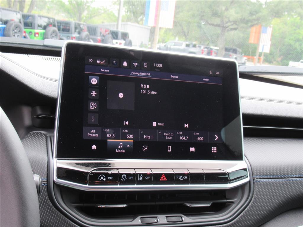 2025 Jeep Compass Limited photo 20