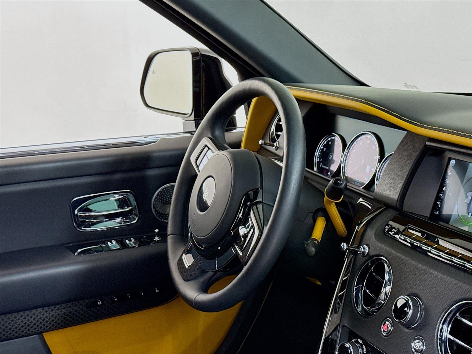 2023 Rolls Royce Cullinan Black Badge photo 35