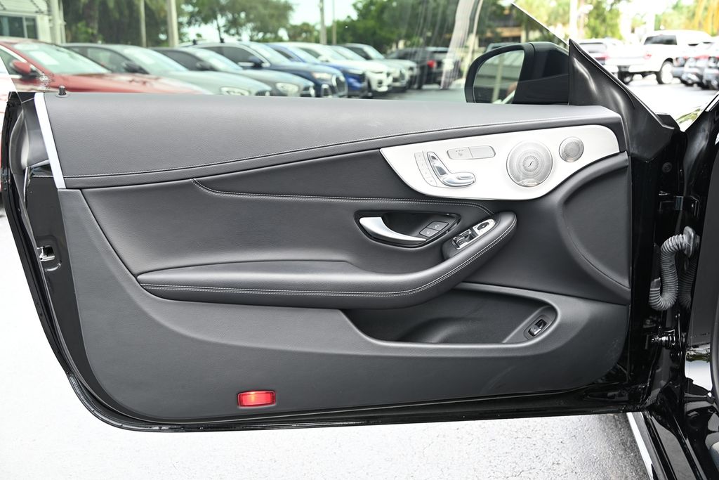 2022 Mercedes Benz C 300 photo 13