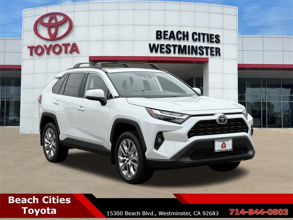 2025 Toyota RAV4 XLE Premium's photo