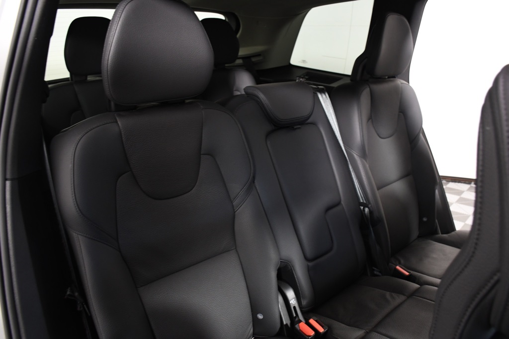 2024 Volvo XC90 B5 Plus photo 21