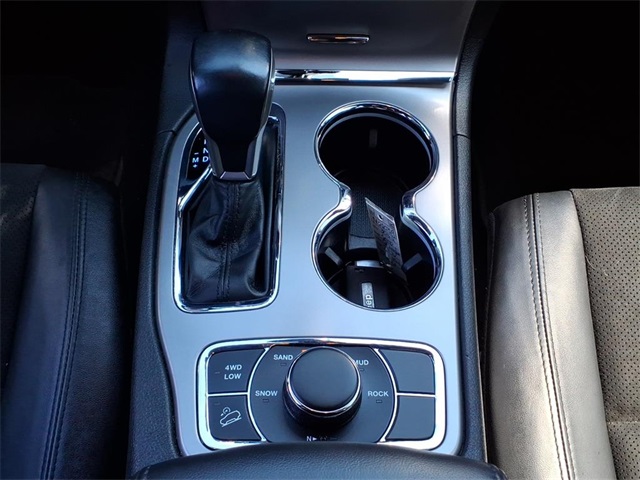 2022 Jeep Cherokee Laredo X photo 12