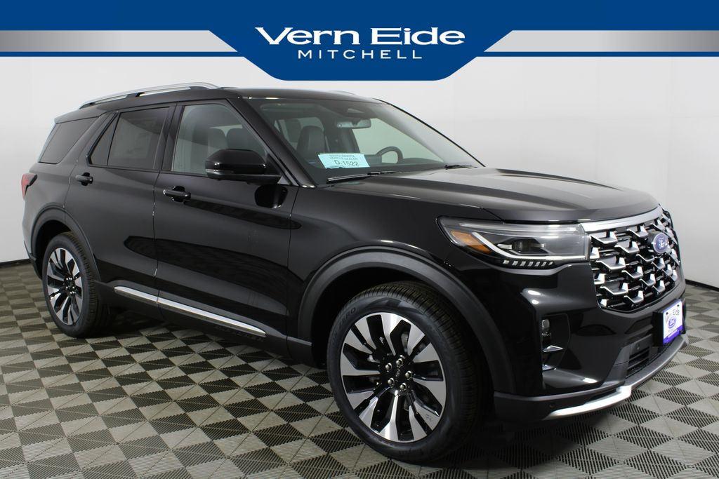 2026 Ford Explorer Platinum's photo