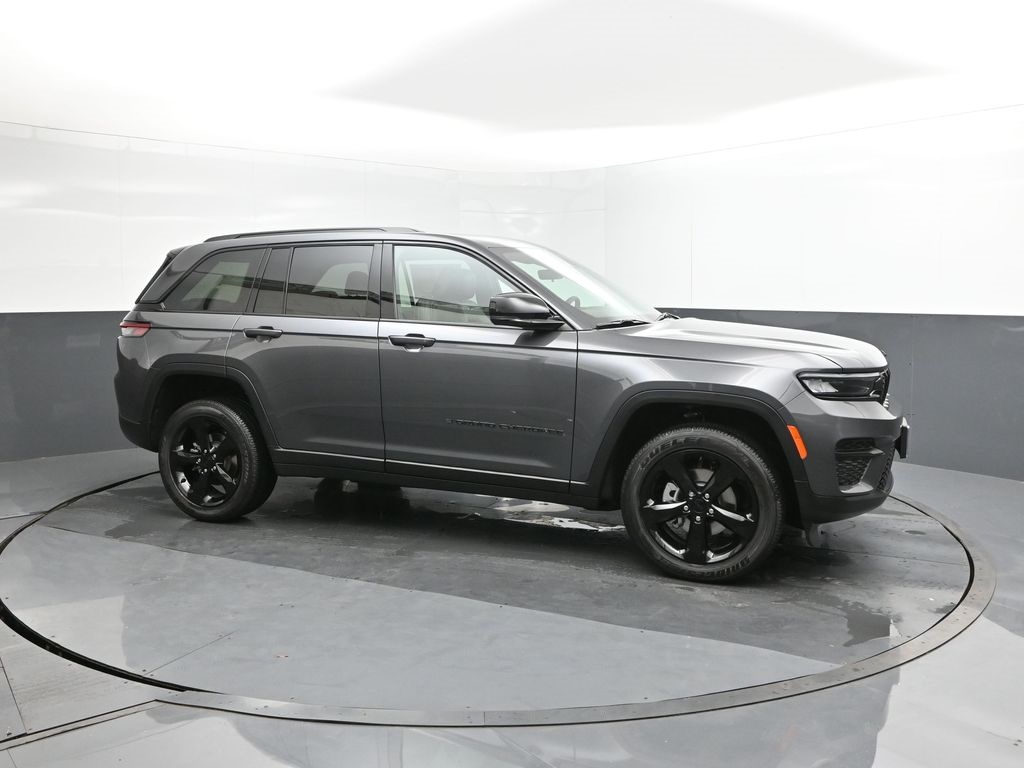 2025 Jeep Grand Cherokee Altitude X photo 16