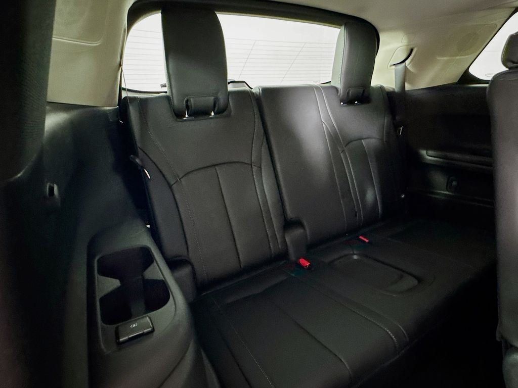 2026 Infiniti QX60 Luxe photo 31