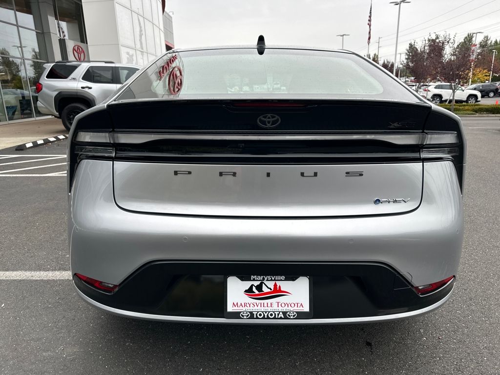 2026 Toyota Prius Plug-in Hybrid XSE photo 4