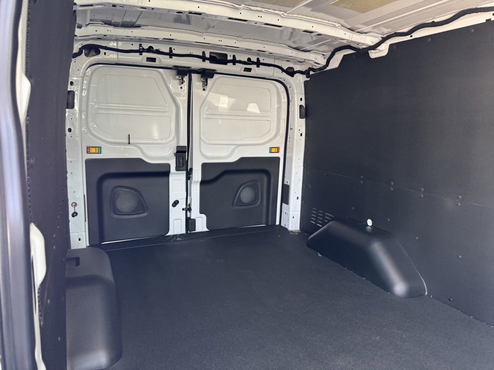 2025 Ford Transit photo 5