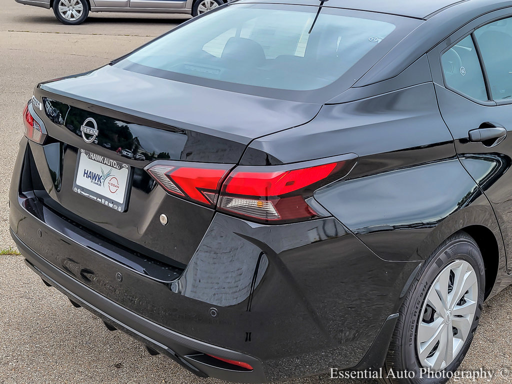 2025 Nissan Versa S photo 6