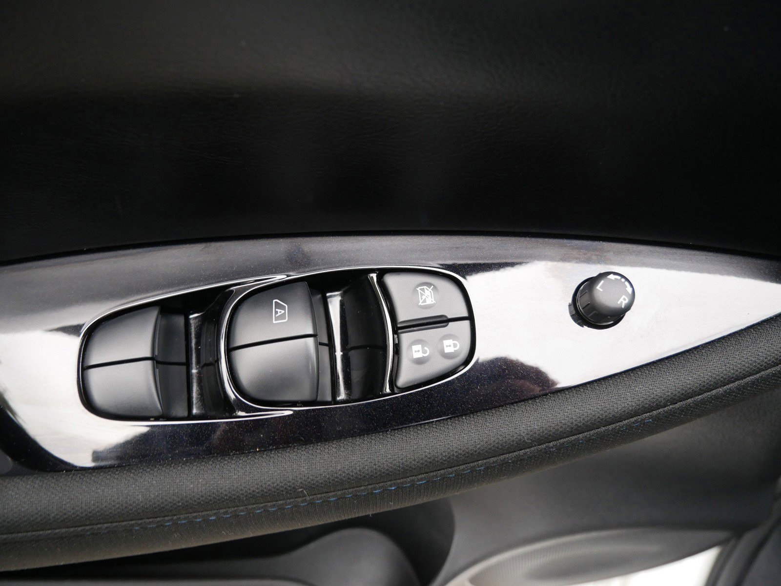 2024 Nissan Leaf SV Plus photo 14