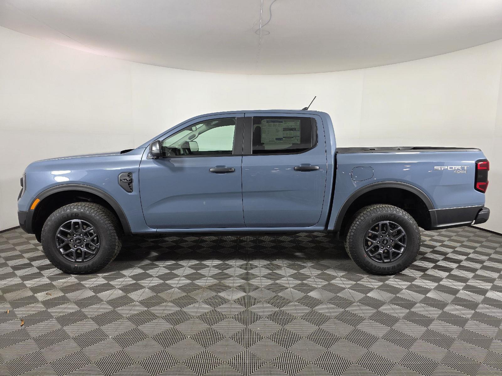 2025 Ford Ranger XLT photo 2