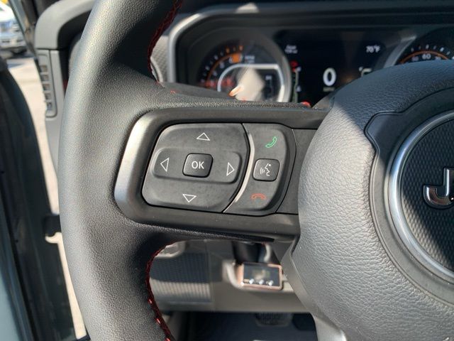 2024 Jeep Wrangler Rubicon photo 15