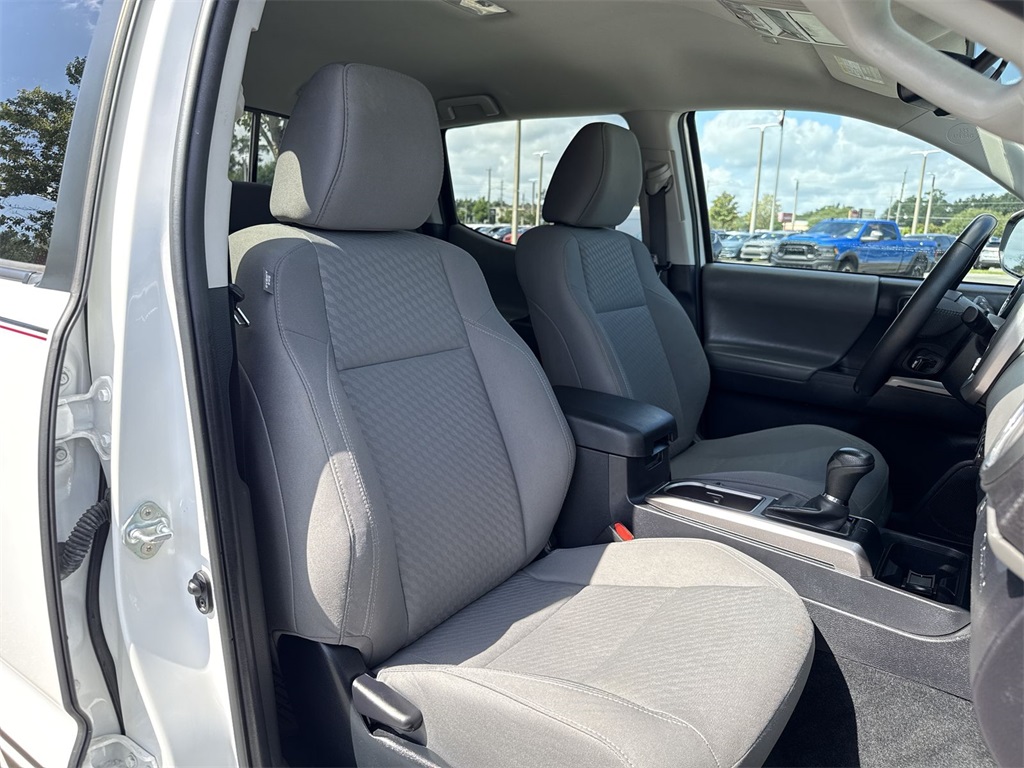 2023 Toyota Tacoma SR5 photo 27