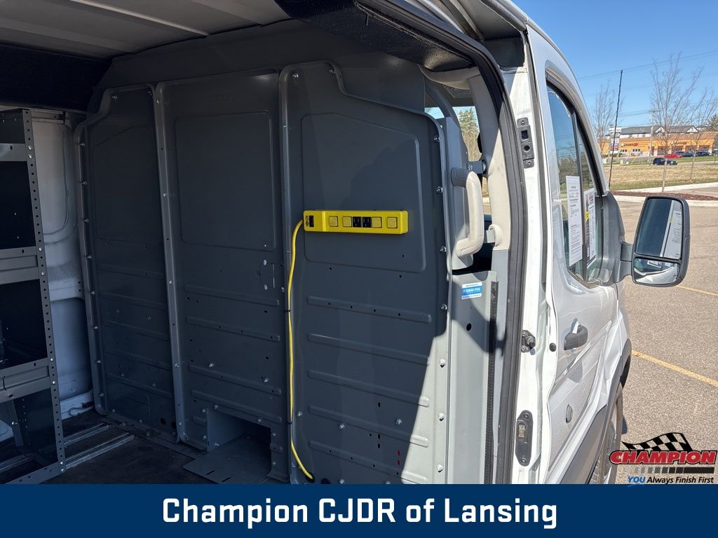 2019 Ford Transit photo 16