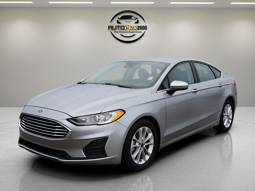2020 Ford Fusion SE photo 3