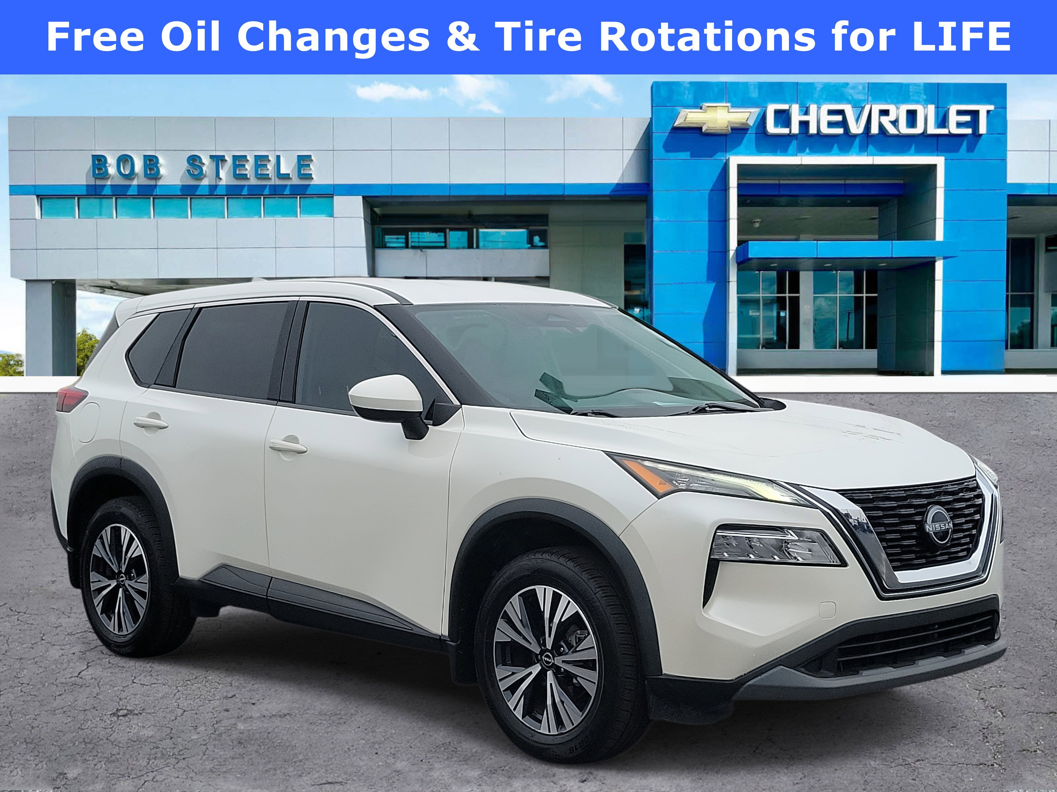 2023 Nissan Rogue SV's photo